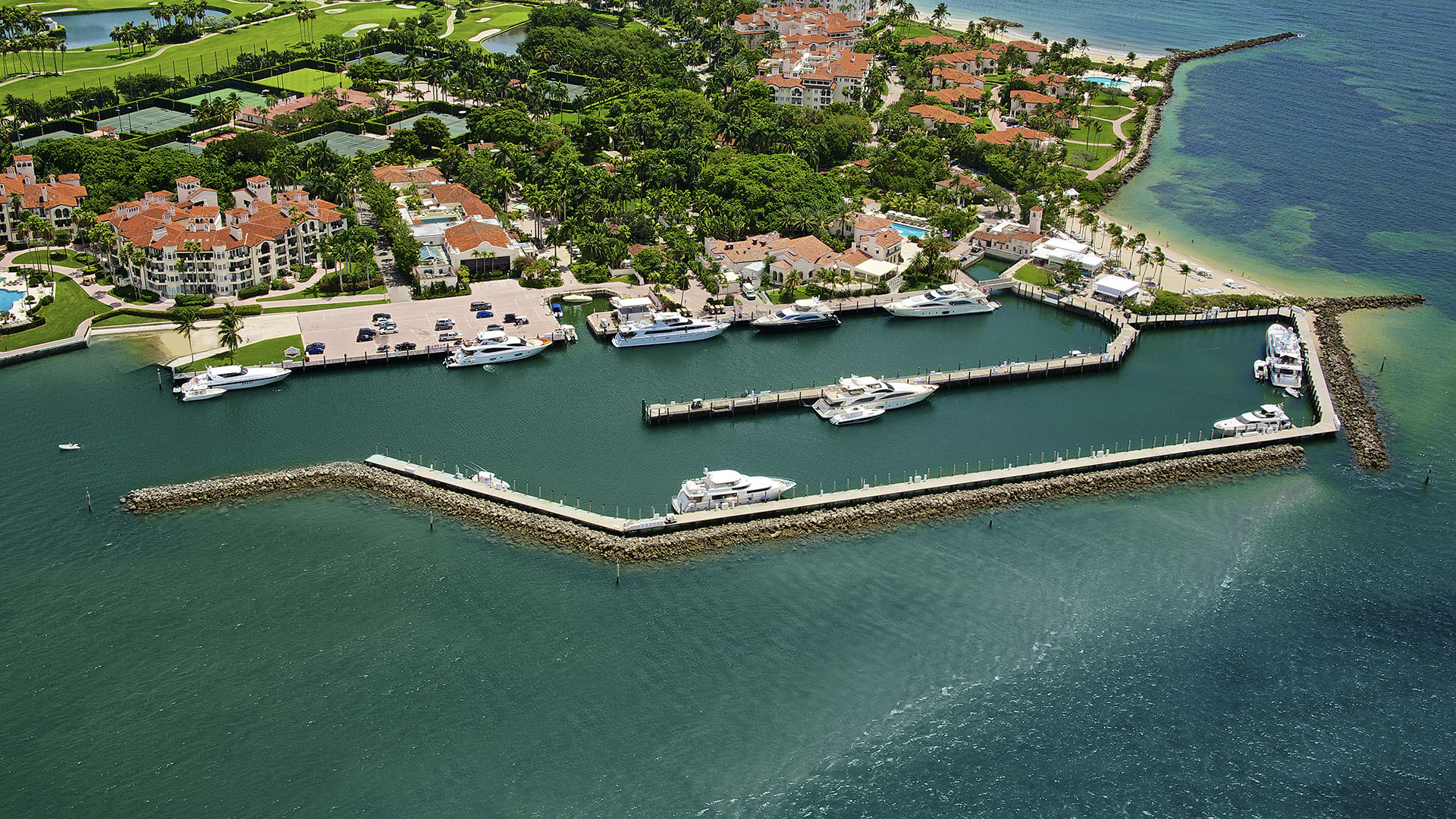 Best Miami Waterfront Residences for Waterfront Privacy without Resort Congestion